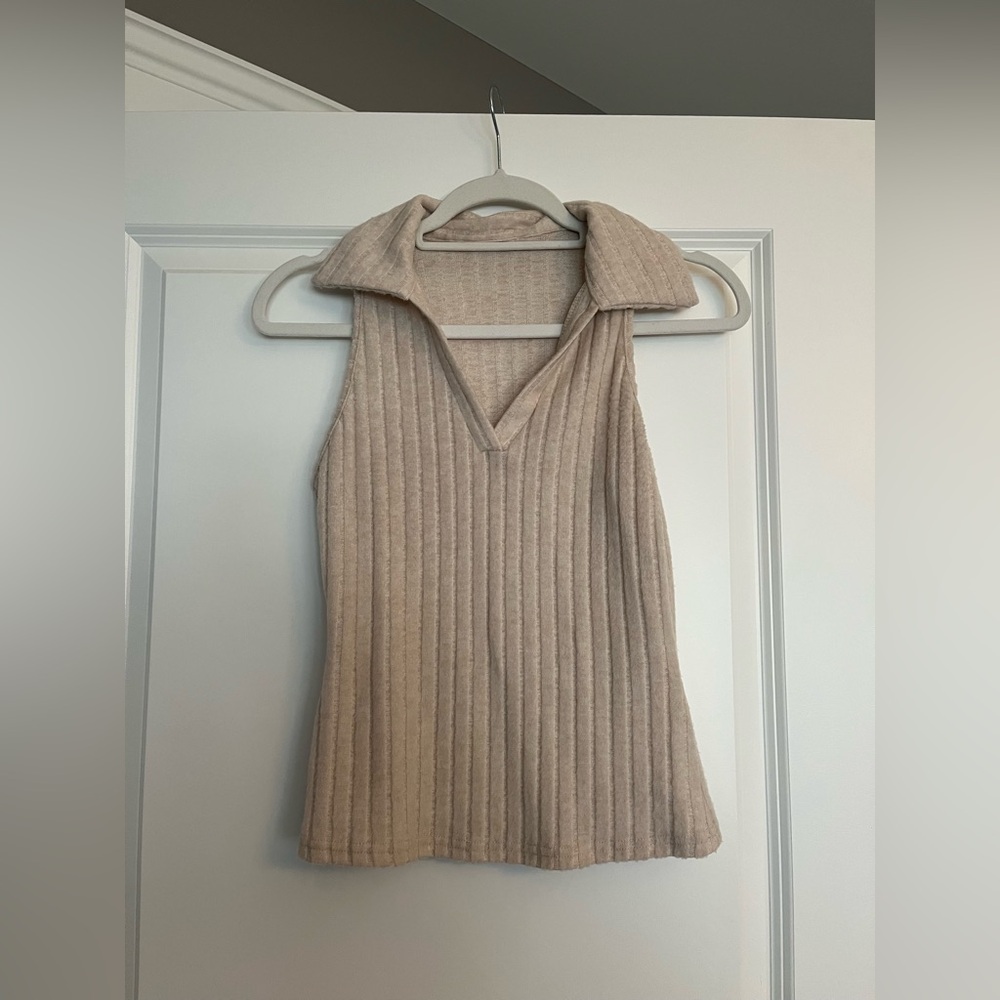 SHEIN V-Neck Ribbed Sweater in Beige size m